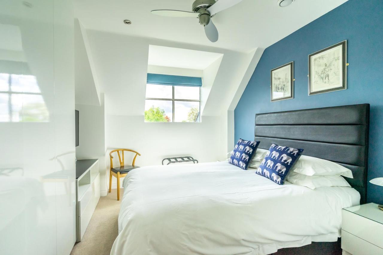 7 Aspire Apartment York Bagian luar foto